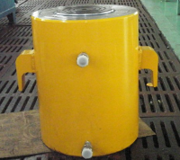 世上沒有不透風的墻，卻有不透氣的液壓千斤頂